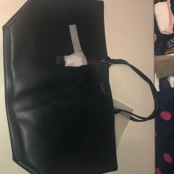 Victoria’s Secret Bag - Picture 2 of 6